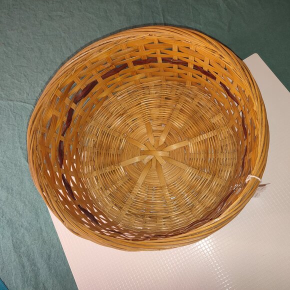 Vintage Two Tone Basket Round Circular Woven Old Quality Kitchen Office Accents - Picture 5 of 9